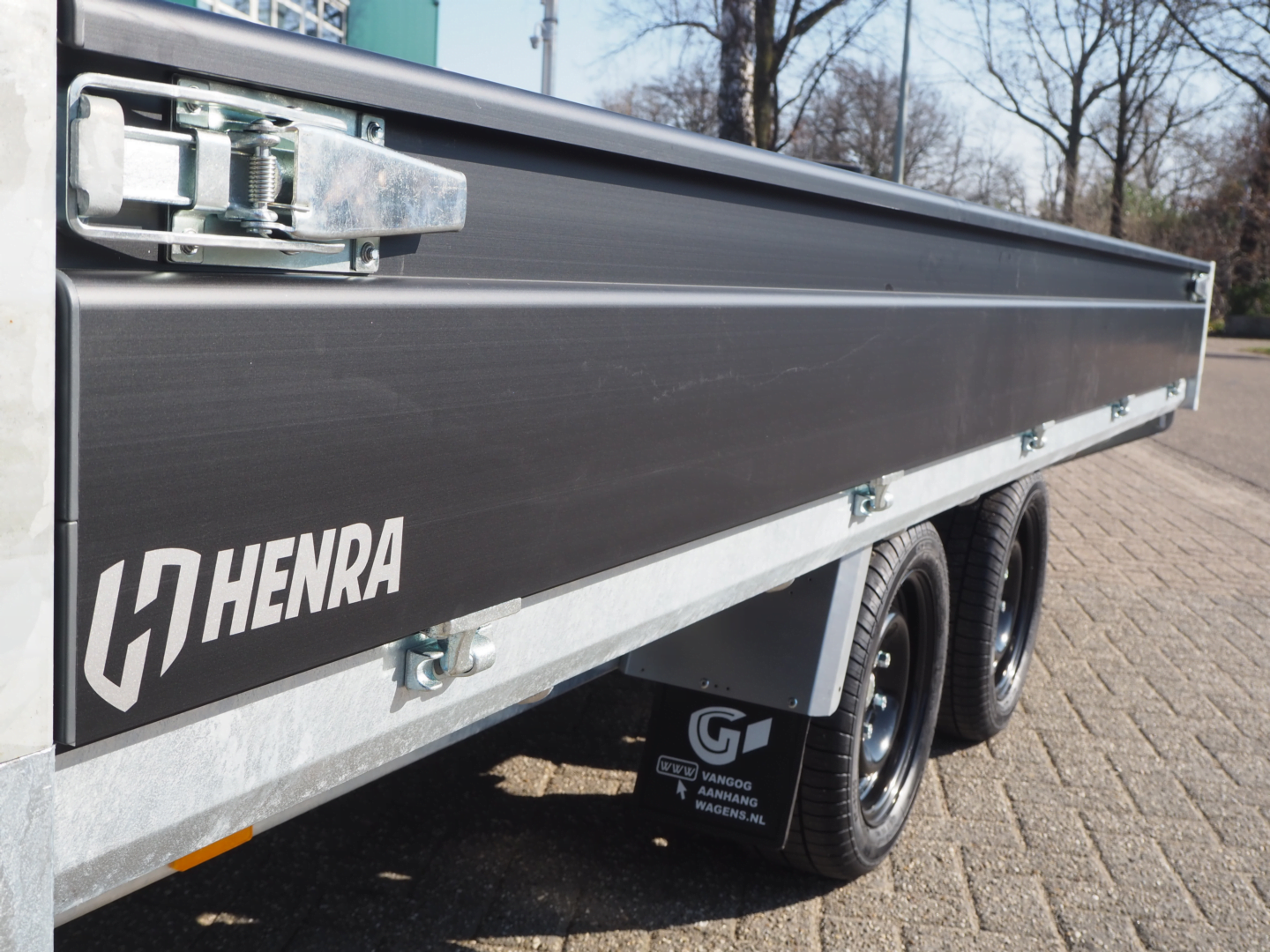 Henra plateauwagen 401x185 2700kg black label €3560 (7)