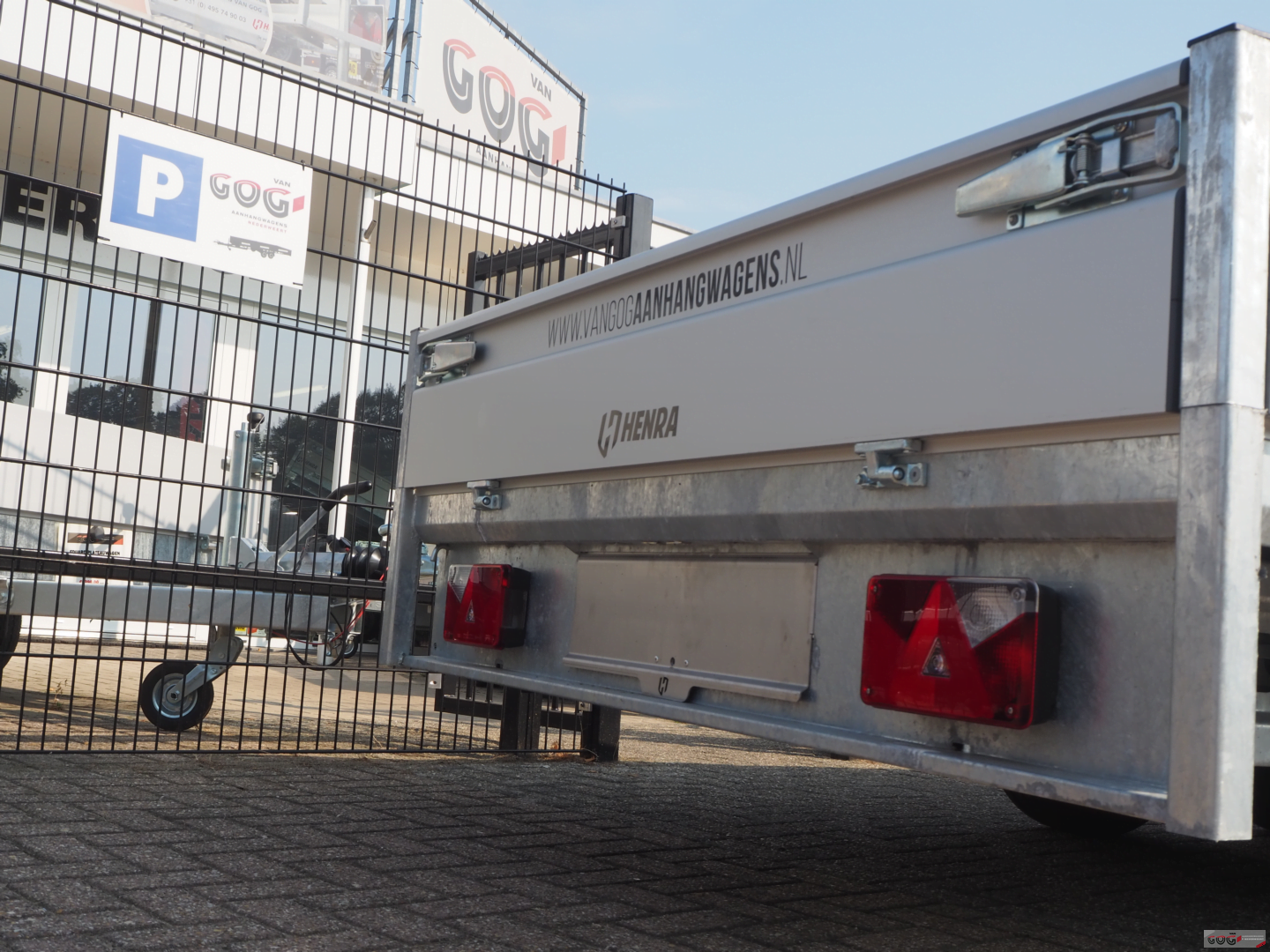 Henra plateauwagen 401x185 2700kg met sledes €2975,- voorraadnummer 12 (10)