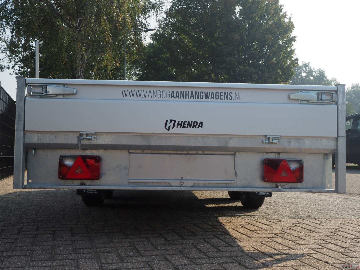 Henra plateauwagen 401x185 2700kg met sledes €2975,- voorraadnummer 12 (11)
