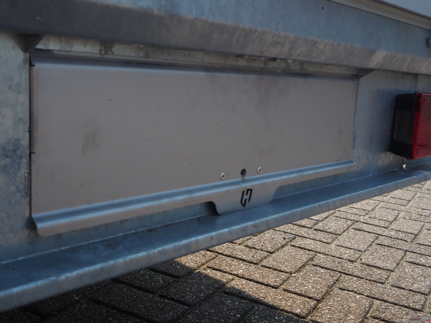 Henra plateauwagen 401x185 2700kg met sledes €2975,- voorraadnummer 12 (12)