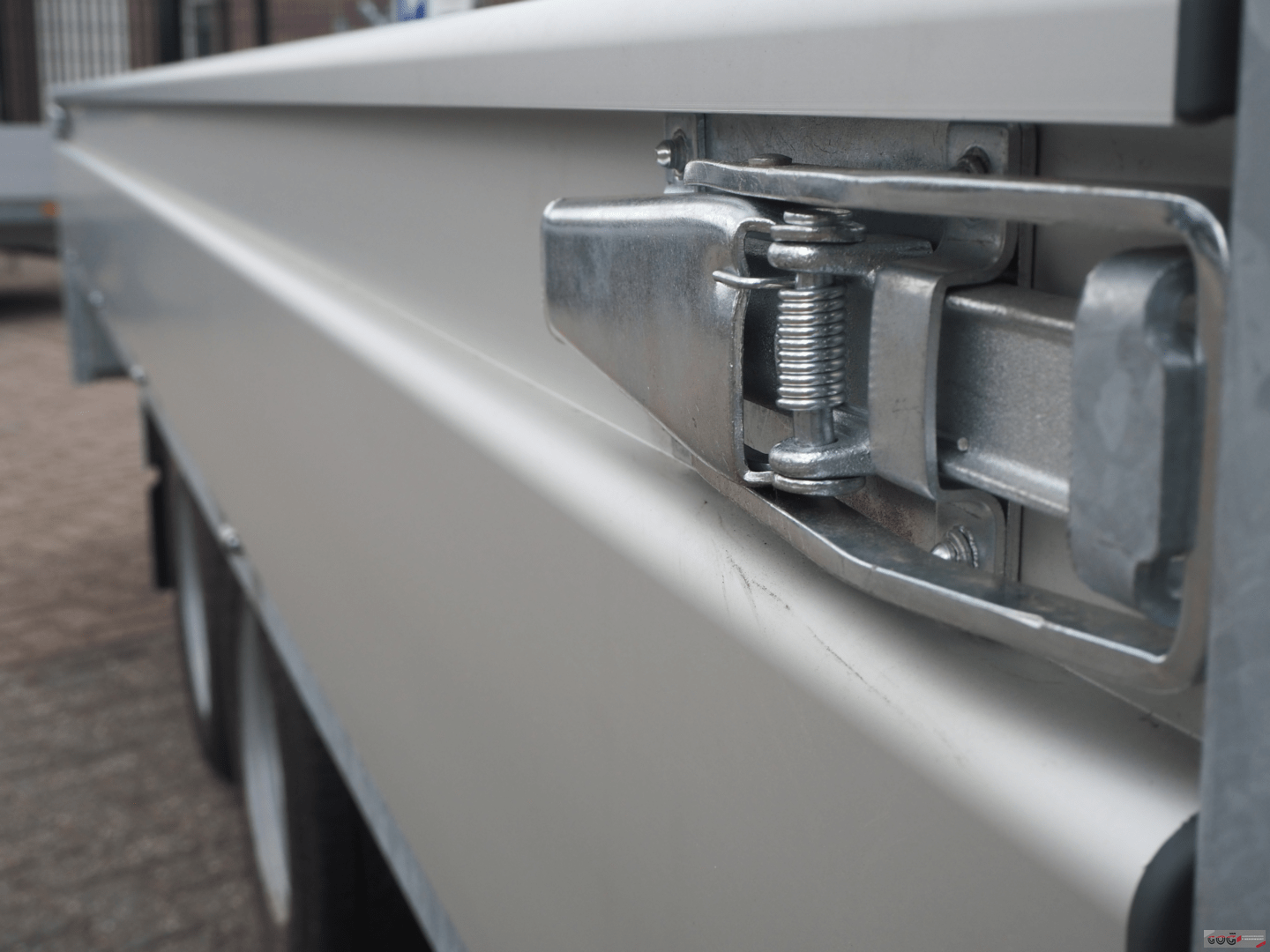 Henra plateauwagen 401x185 2700kg nieuw model zonder sledes (19)