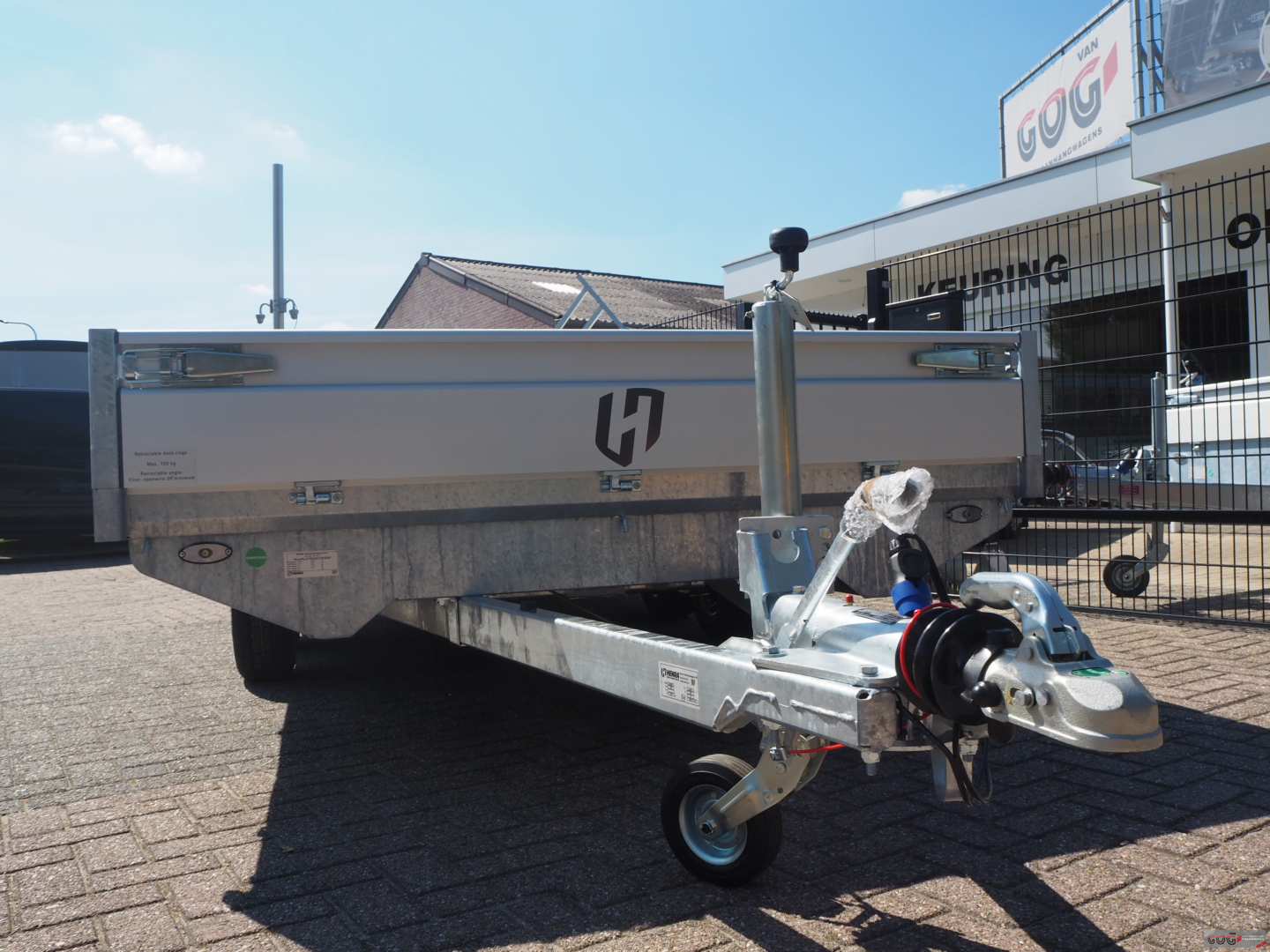 Henra plateauwagen 401x202 2700kg met oprijplaatsledes €3065 voorraadnummer 8 (8)