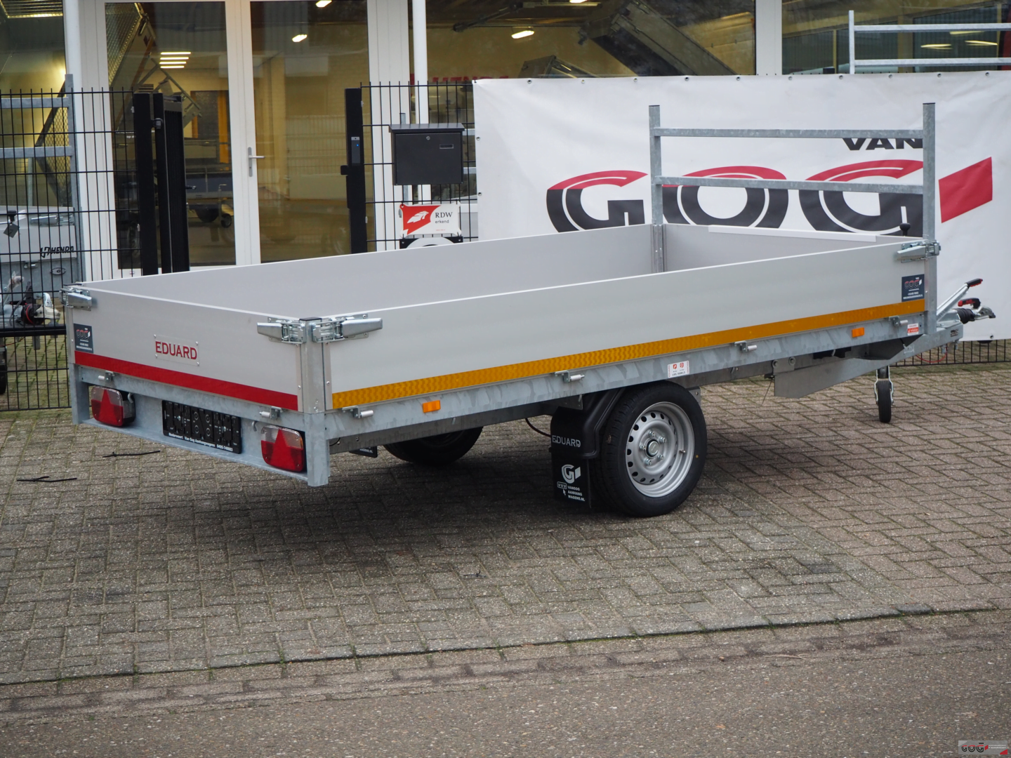 Eduard plateauwagen 310x160 1500kg lvh 63cm (4)