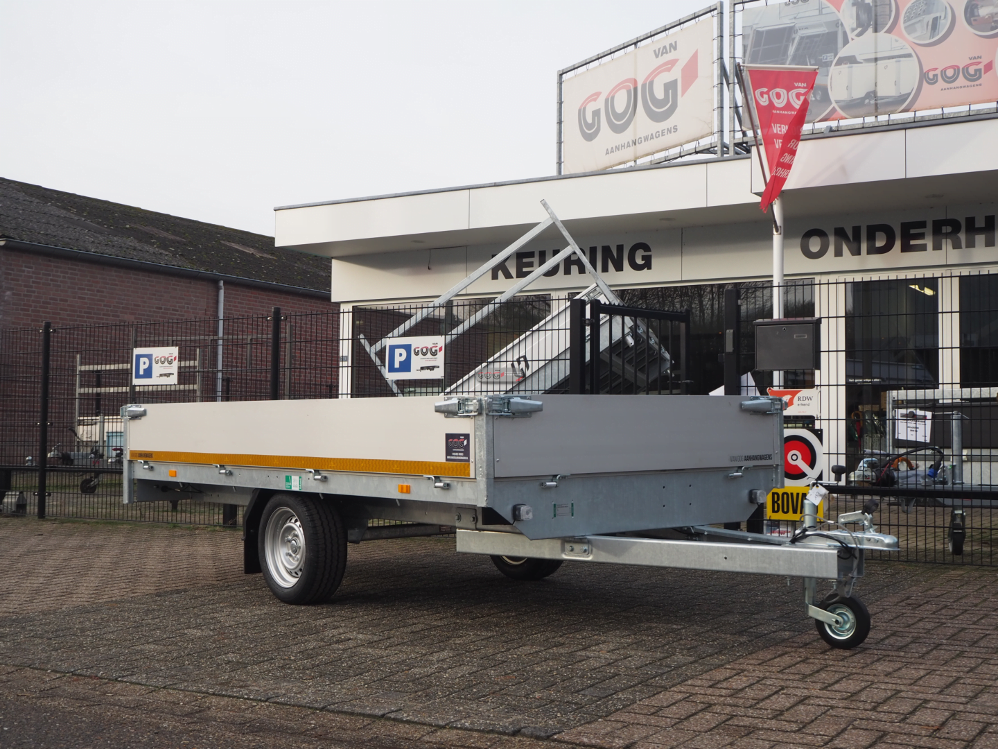 Eduard plateauwagen 310x160 750kg 63cm €1600 voorraadnummer 157 (8)