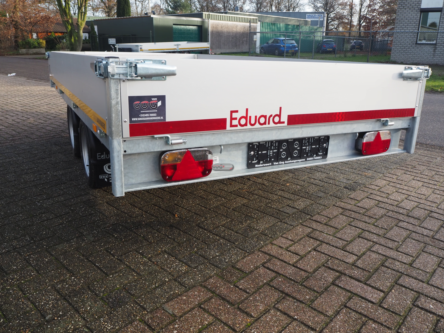 Eduard plateauwagen 330x180 2700kg 63cm €2500 voorraadnummer 150 (3)