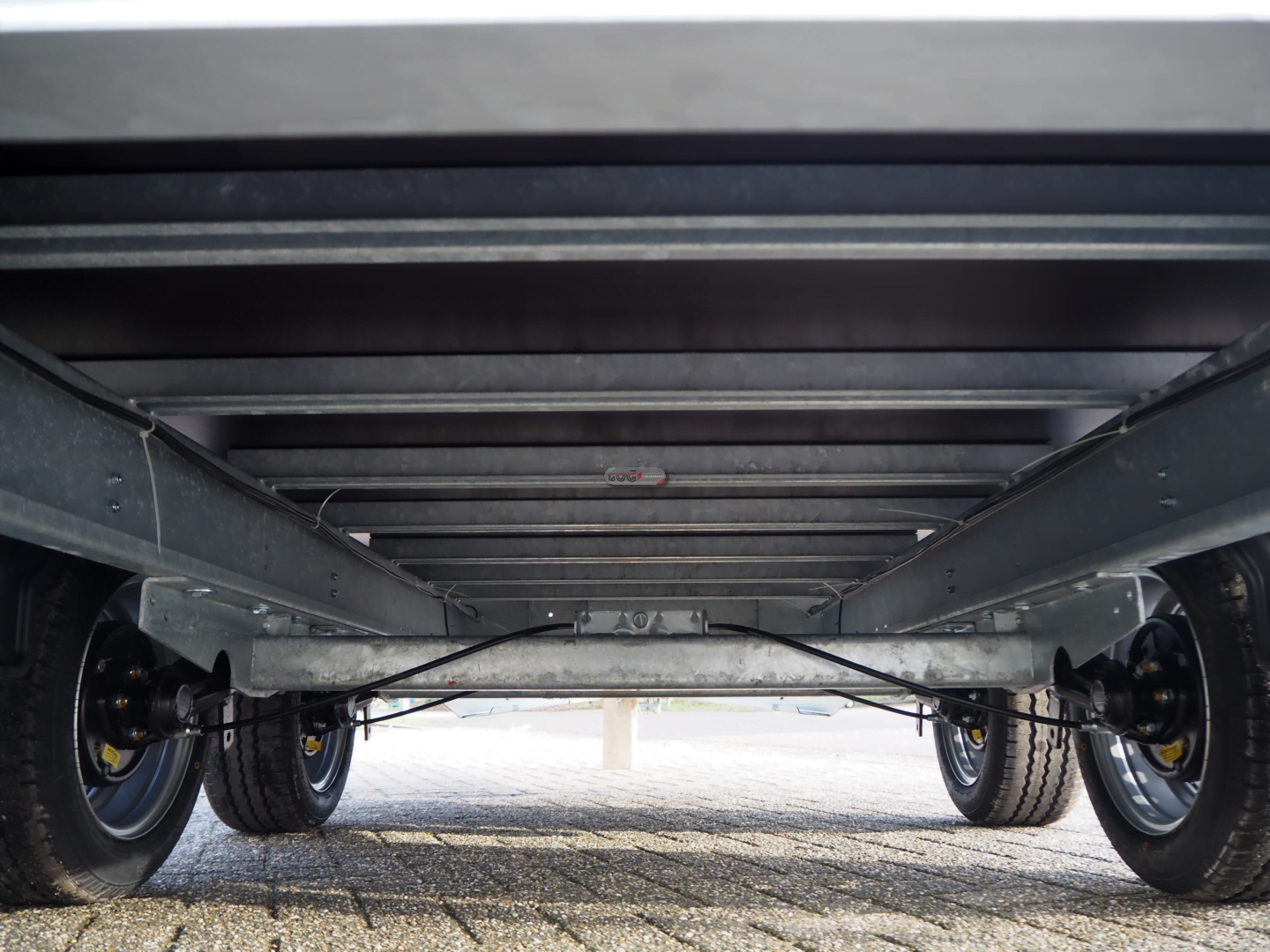 Eduard plateauwagen 330x180 2700kg 63cm €2500 voorraadnummer 150 (4)