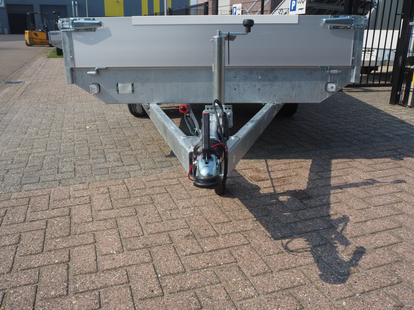 Eduard plateauwagen multitransporter 310x180 1500kg met sledes (zonder oprijplaten) €,- voorraadnummer 18 (17)