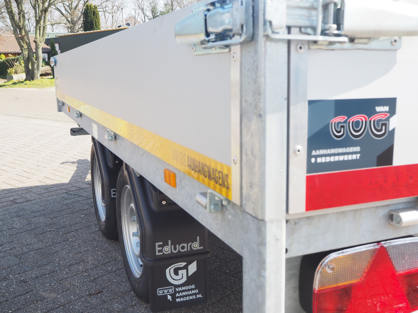 ongeremde Eduard plateauwagen 750kg 310x160 lvh 72 dubbelasser b-keuze voorraadnummer 10 €1600,- excl. 21%BTW (9)