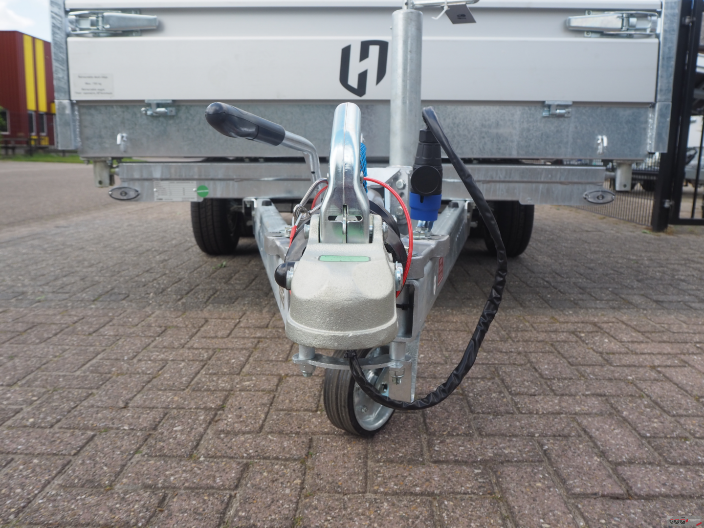 Henra 3zijdige kipper 3500kg 351x185 parabolic elektrisch black polished velgen extra zwaar neuswiel (14)